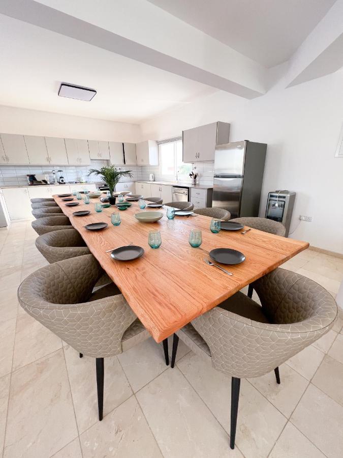 Grand Villa Lynn Seaview איה נאפה מראה חיצוני תמונה