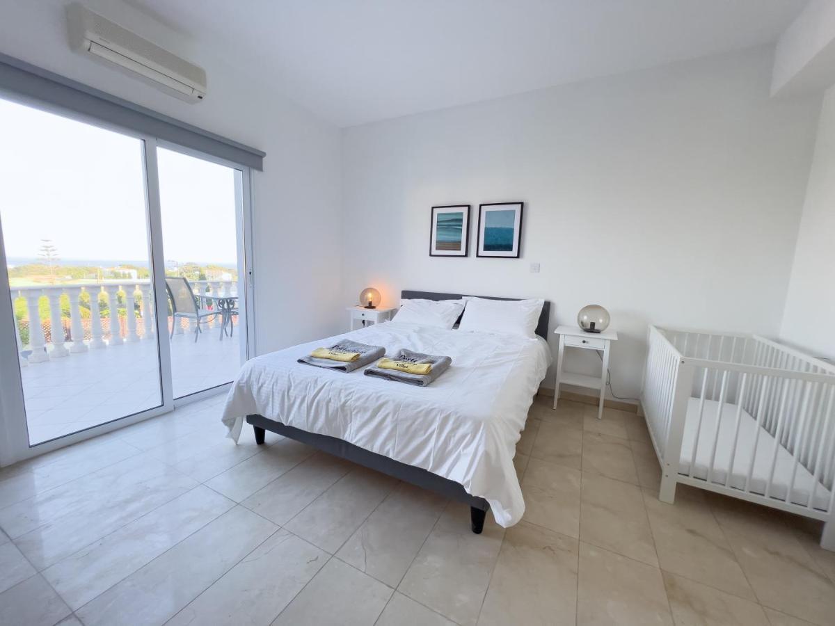 Grand Villa Lynn Seaview איה נאפה מראה חיצוני תמונה