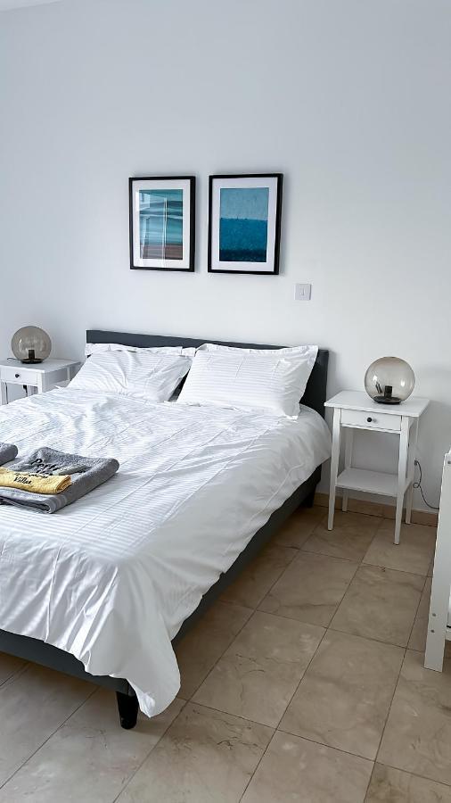 Grand Villa Lynn Seaview איה נאפה מראה חיצוני תמונה