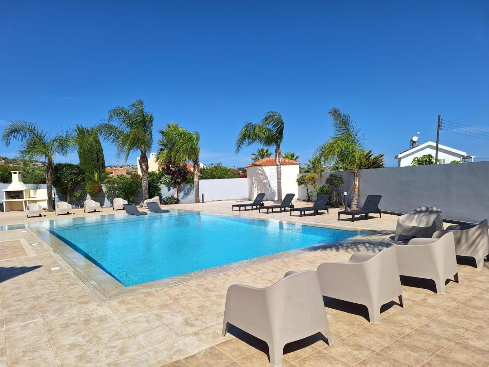 Grand Villa Lynn Seaview איה נאפה מראה חיצוני תמונה